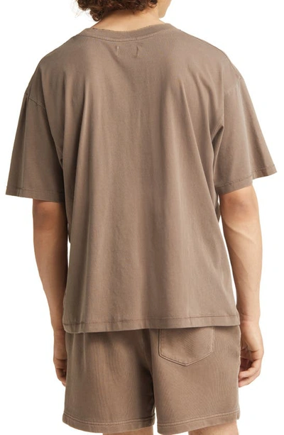 Shop Elwood Core Oversize Organic Cotton Jersey T-shirt In Vintage Brown