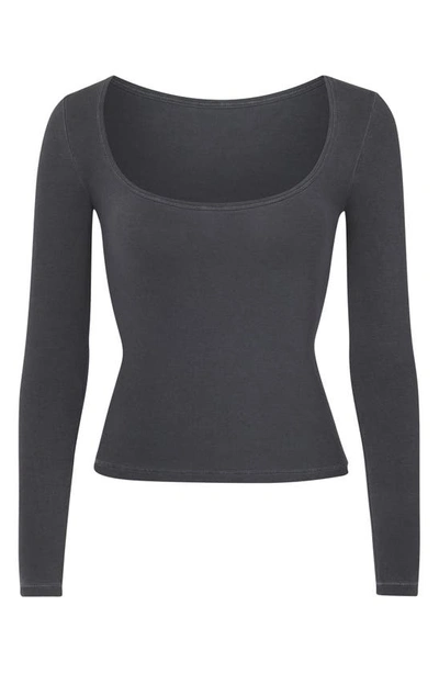 Skims Square Neck Long Sleeve T-shirt In Washed Onyx
