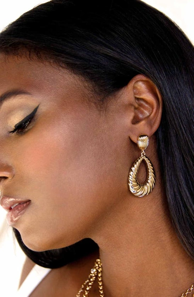 Ettika Teardrop Wave Detailed 18k Gold Plated Earrings In Gold