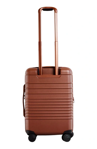 Beis 21-inch Rolling Spinner Suitcase In Maple