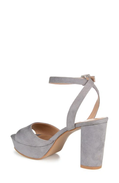 Journee Collection Nairri Platform Sandal In Grey