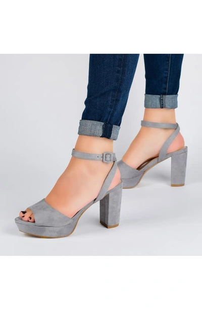 Journee Collection Nairri Platform Sandal In Grey