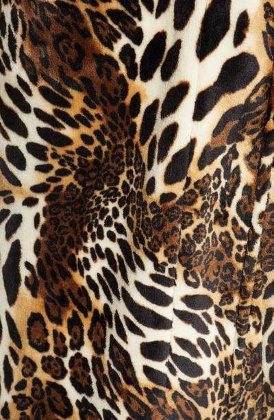Natori Leopard Plush Robe In Cht Chestnut