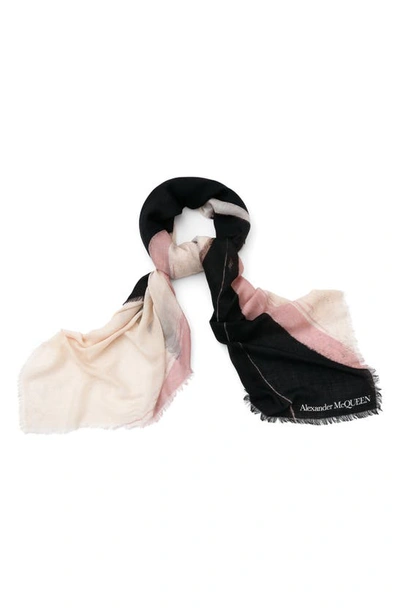 Shop Alexander Mcqueen Abstract Cashmere Scarf In 1078 Black/ Ivory