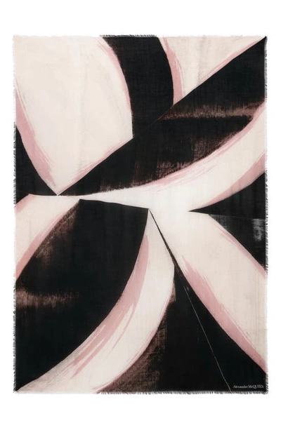 Alexander Mcqueen Abstract Cashmere Scarf In 1078 Black/ Ivory