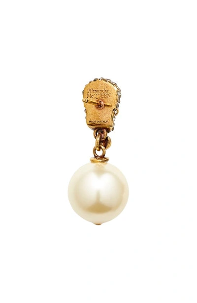 Alexander Mcqueen Swarovski Crystal Pavé Skull & Imitation Pearl Drop Earrings In 2375 Antique Gold - Pearl