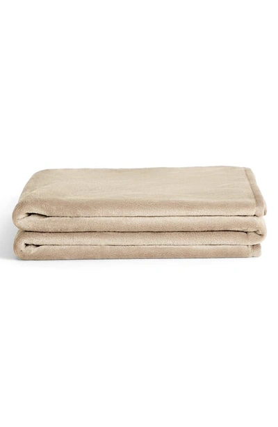 Unhide Lil Marsh Traveller Faux Fur Blanket In Beige Bear