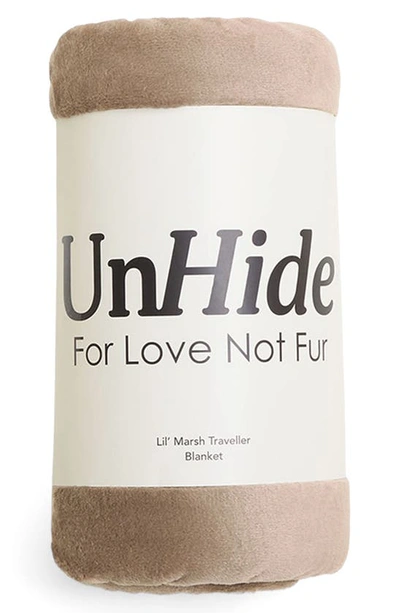 Unhide Lil Marsh Traveller Faux Fur Blanket In Mocha Shar-pei
