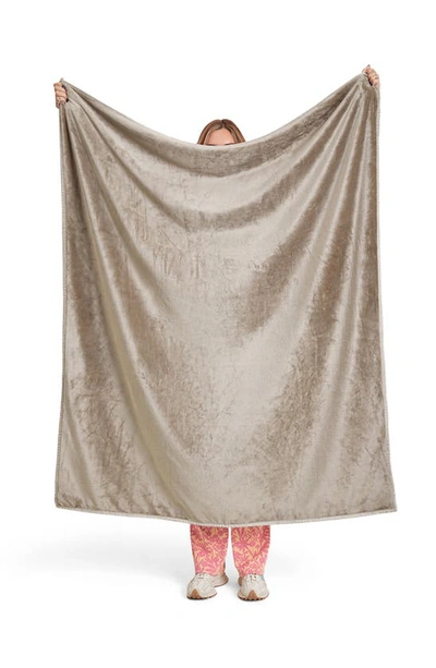 Unhide Lil Marsh Traveller Faux Fur Blanket In Taupe Ducky