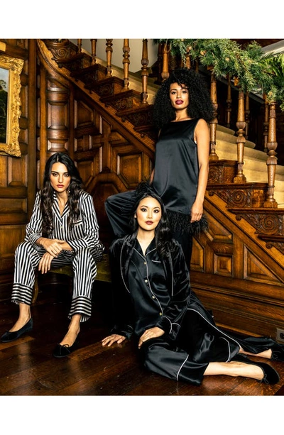 Petite Plume Contrast Piping Silk Pajamas In Black