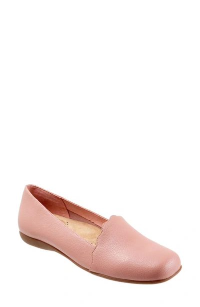 Shop Trotters Sage Flat In Dusty Pink