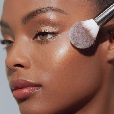 Roen Beauty Blush & Blend Brush