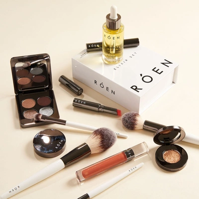 Shop Roen Beauty Everything Powder Brush