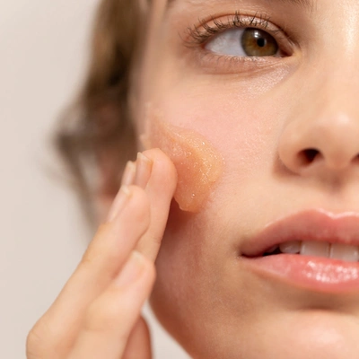 Goop Glow Cloudberry Exfoliating Jelly Cleanser