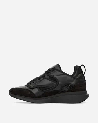 Oamc Aurora Leather Low-top Sneakers In Black
