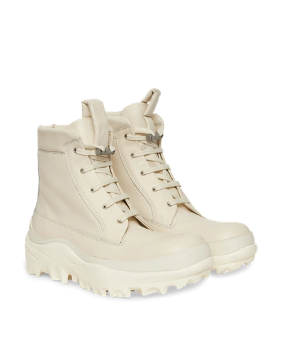 Oamc Claes Boots In Natural White