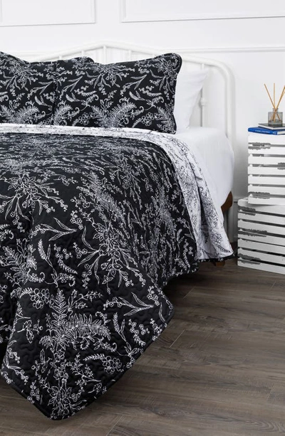 Shop Southshore Fine Linens Winter Brush Reversible Quilt Set In Black