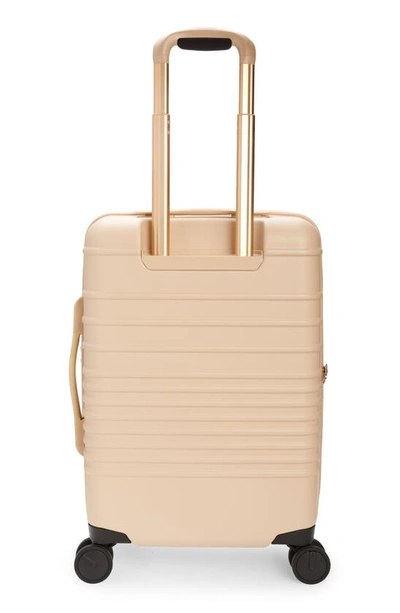 Beis 26 Luggage In Beige