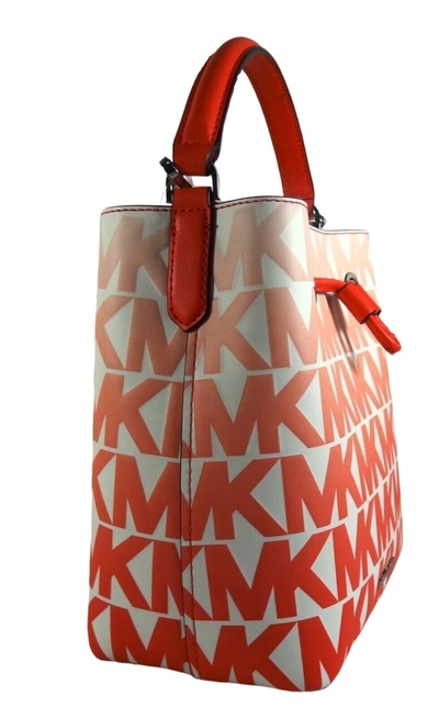 Michael Kors Suri Medium Bucket Leather Shoulder Bag Messenger