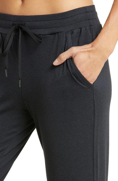 Zella Restore Soft Pocket Leggings In Black