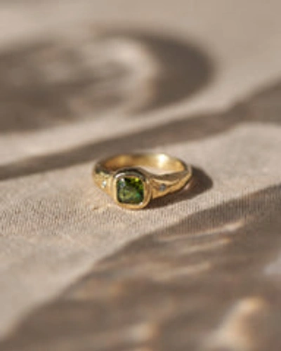 Fine Astraea In Gold