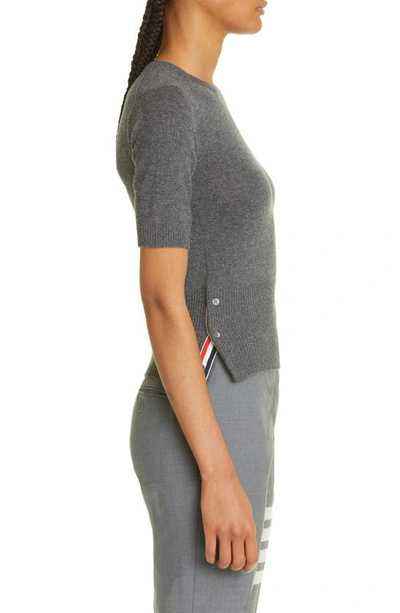 Shop Thom Browne 4-bar Short Sleeve Cashmere Sweater In Medium Grey