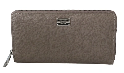 Shop Dolce & Gabbana Beige Continental Zip Leather Men's Wallet