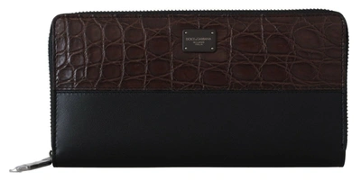 Shop Dolce & Gabbana Elegant Textured Leather Continental Men's Wallet In Black