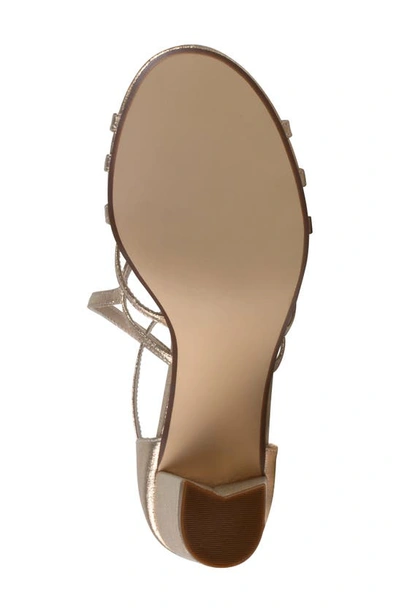 Touch Ups Lupe Sandal In Champagne