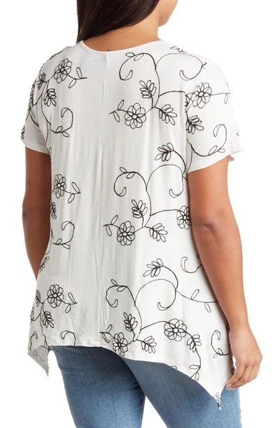 Forgotten Grace Floral Sharkbite Hem T-shirt In White/ Black