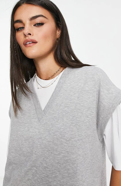 Asos Design T-shirt & Sweater Vest In Light Grey