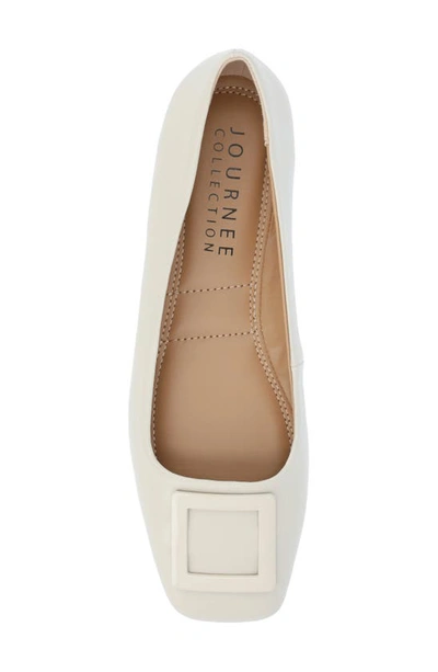 Journee Collection Zimia Square Buckle Flat In Beige