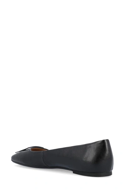 Journee Collection Zimia Square Buckle Flat In Black