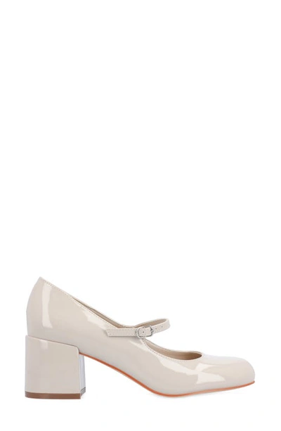 Journee Collection Okenna Pump In Grey
