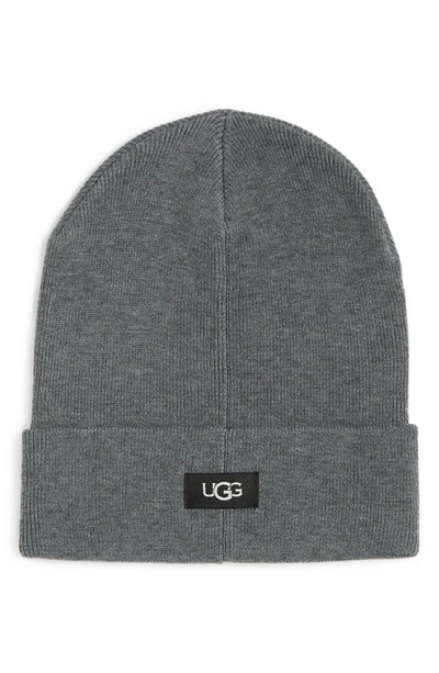 Ugg Logo Knit Cuff Beanie In Charcoal