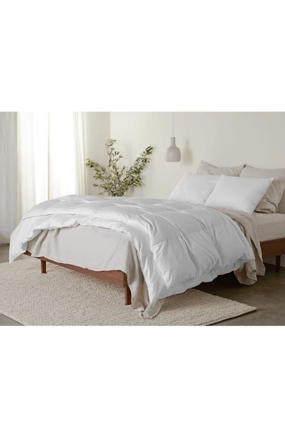 Parachute Lightweight Down Alternative Duvet Insert In Lightweight