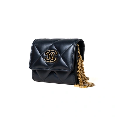 Pre-owned Chanel Cluth With Chain Gold Tone Metal Lambskin Black