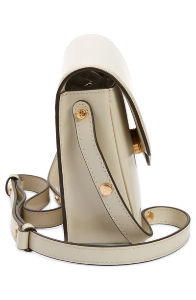 Shop Tory Burch Robinson Spazzolato Leather Shoulder Bag In Shea Butter