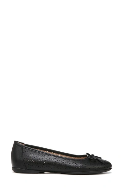 Natural Soul Magical Skimmer Flat In Black Smooth Synthetic