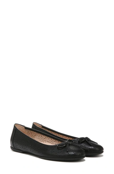 Natural Soul Magical Skimmer Flat In Black Smooth Synthetic
