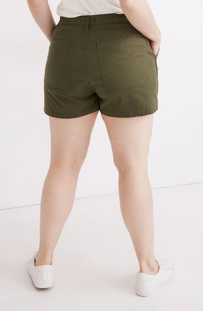 Shop Madewell Perfect Military Twill Shorts In Palm Tree