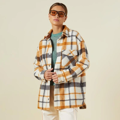Monrow Plaid Snap-front Shacket In Black/nat/camel