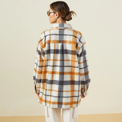 Monrow Plaid Snap-front Shacket In Black/nat/camel