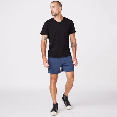 Monrow Relaxed V In Black