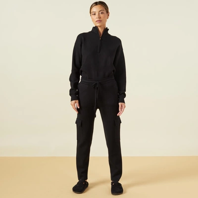 Monrow Supersoft Sweater Knit Cargo Jogger In Black