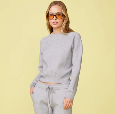 Monrow Supersoft Sweater Knit Raglan In Heather Grey