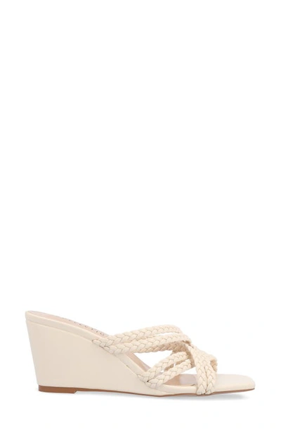 Journee Collection Womens Baylen Wedge Sandals In Beige
