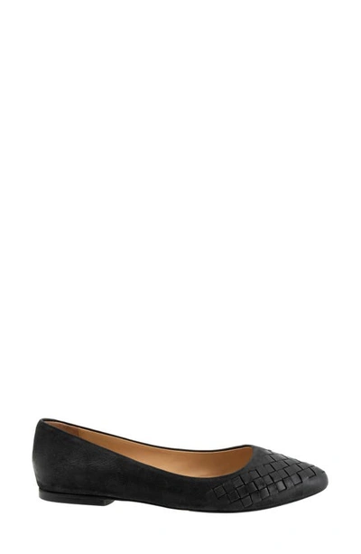 Trotters Estee Pointed Toe Flat In Black Nubuck