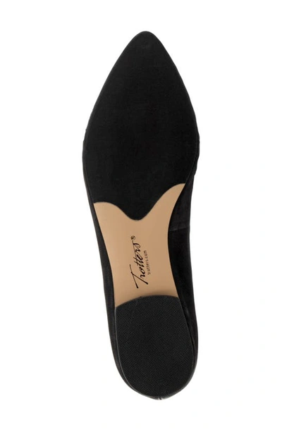 Trotters Estee Pointed Toe Flat In Black Nubuck