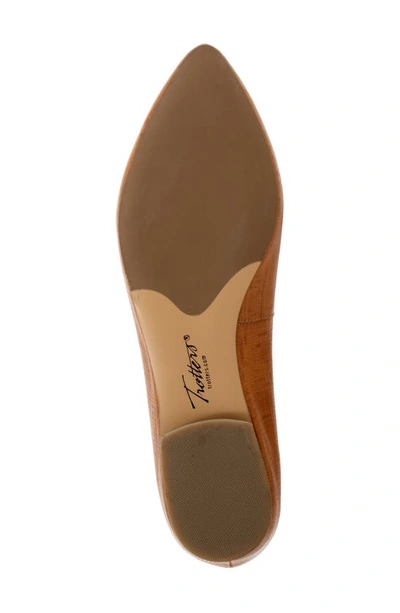 Trotters Estee Ballet Flat In Luggage Embossed